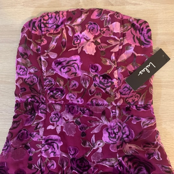 Lulu’s Magenta Floral Velvet Strapless Dress - Picture 3 of 7